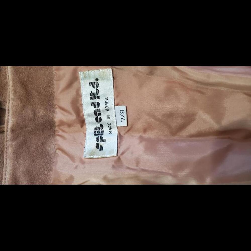 Chic Vintage Tan Suede Blazer for Women - Picture 3 of 10